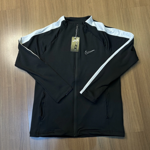Conjunto Nk Academy