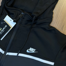 Conjunto NK Tech Fleece Sportswear