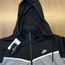 Conjunto NK Tech Fleece Sportswear