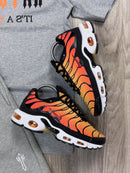 Conjunto  NK + Tênis NK TN Plus & Boné