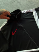 CONJUNTO ACADEMY PRO + Air Max DN supreme